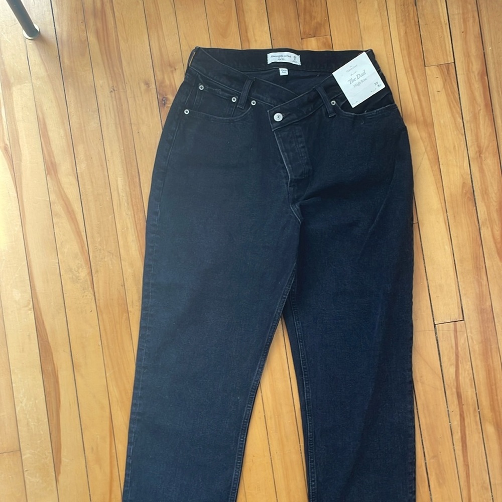 Abercrombie The Dad High Rise Black Denim